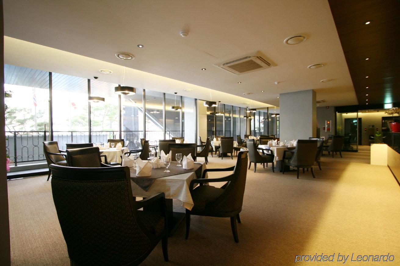 Hotel Oscar Suite Gunsan Restaurant photo